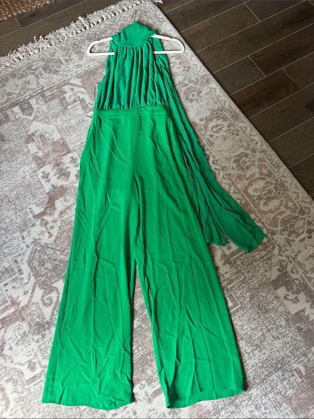 entro Emerald Green Halter Maxi Dress